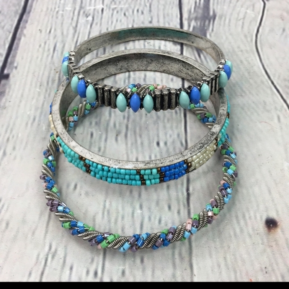 Bundle of 3 Southwestern  Beaded Bangle Bracelets - Picture 11 of 13